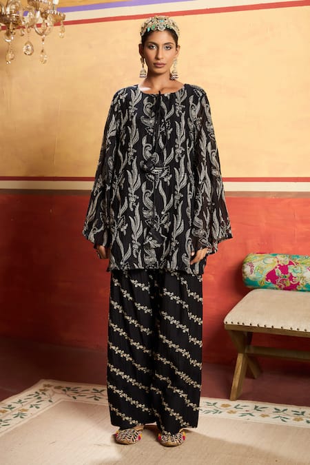 Shop_Tasuvure Indes_Black Georgette Embroidery, Sequins Round Neck Paisley Kurta With Farshi Salwar _Online_at_Aza_Fashions