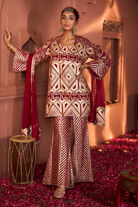 Tasuvure Indes_Red Silk, Georgette Embroidery, Zari V-neck Gulnaaz Kurta Sharara Set _Online_at_Aza_Fashions