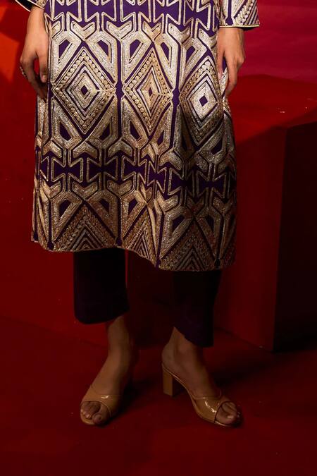 Shop_Tasuvure Indes_Purple Georgette Embroidery V-neck Gulnaaz Kurta And Pant Set _Online_at_Aza_Fashions