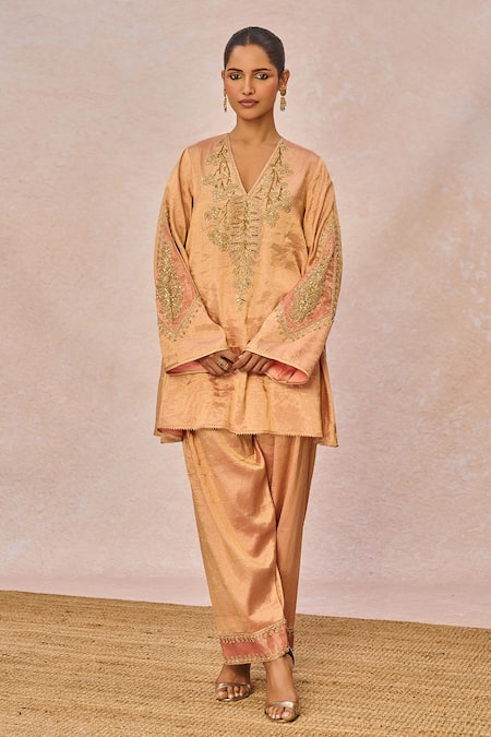 Masaba_Pink Tissue Embroidery, Sequins, Patchwork, Patakha Phool Bagh Motif Kurta Set _Online_at_Aza_Fashions