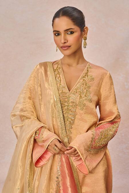 Buy_Masaba_Pink Tissue Embroidery, Sequins, Patchwork, Patakha Phool Bagh Motif Kurta Set _Online_at_Aza_Fashions