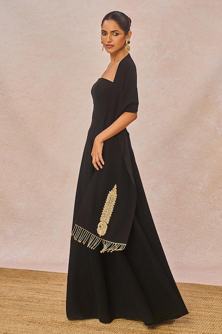 Buy_Masaba_Black Crepe Embroidery, Metallic Thread, Pyaar Ke Charche Gown With Stole _Online_at_Aza_Fashions