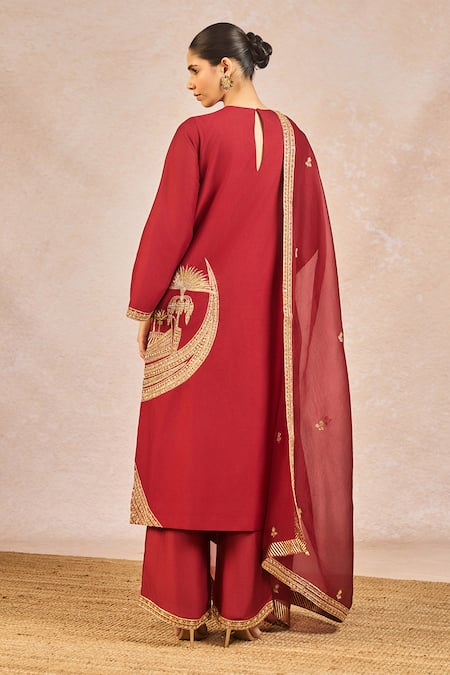 Masaba Lal Chaand Kinara Embroidered Kurta Set 