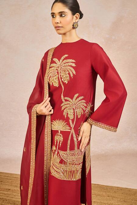 Masaba_Red Silk, Organza Embroidery, Metallic Thread Round Lal Chaand Kinara Kurta Set _at_Aza_Fashions
