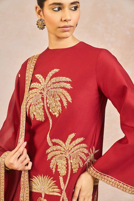 Buy_Masaba_Red Silk, Organza Embroidery, Metallic Thread Round Lal Chaand Kinara Kurta Set 