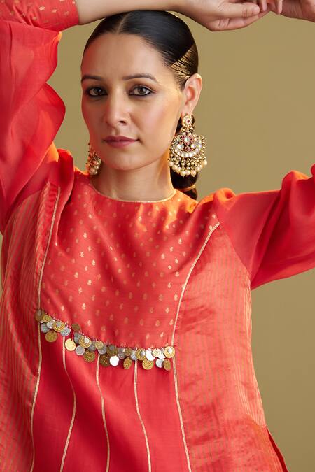 Buy_Vaaya_Red Silk, Chanderi, Brocade Gota Patti, Metallic Thread Round And Banarasi Tunic 