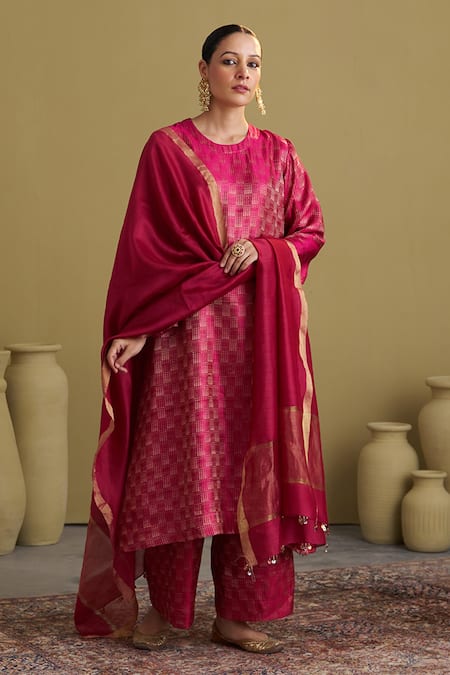 Shop_Vaaya_Fuchsia Brocade, Silk Zari Round Neck Banarasi Woven Kurta And Pant Set _Online_at_Aza_Fashions