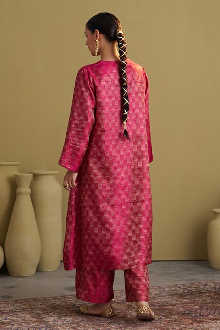 Vaaya Banarasi Silk Brocade Woven Kurta & Pant Set 