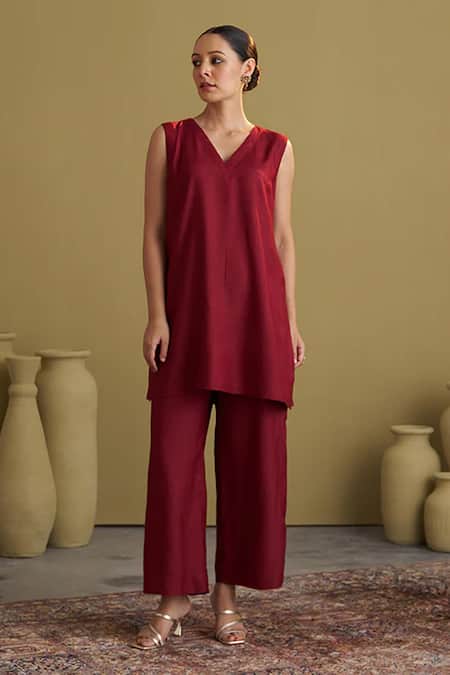 Vaaya Handwoven Silk Cotton Sleeveless Tunic & Pant Set 