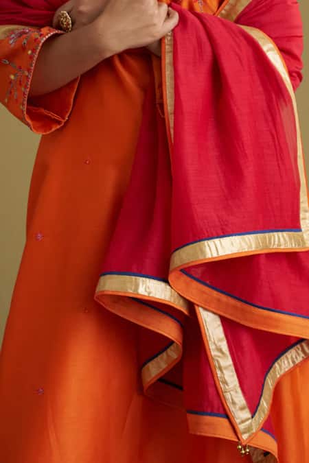 Shop_Vaaya_Orange Chanderi Silk Embroidery, Sequins, Metallic Thread, And Resham Kurta Set _Online_at_Aza_Fashions