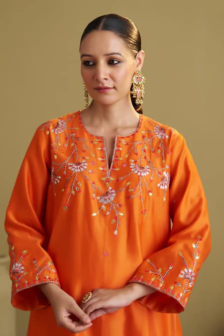Vaaya_Orange Chanderi Silk Embroidery, Sequins, Metallic Thread, And Resham Kurta Set _at_Aza_Fashions