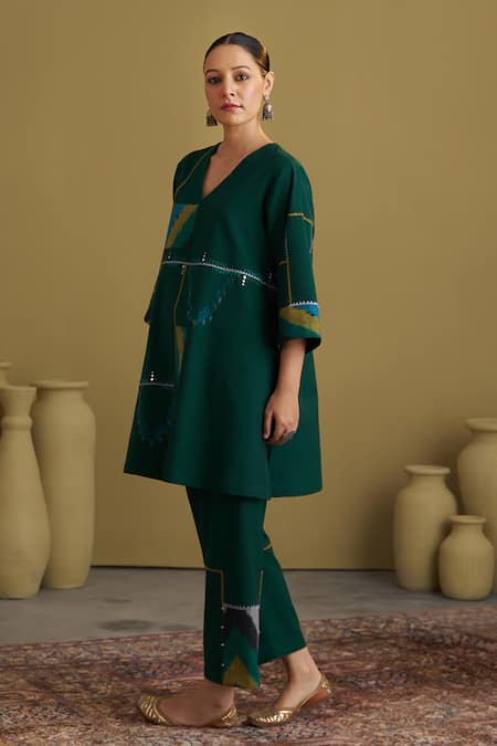 Vaaya_Green Handloom , Embroidery, Ikat And Handwork Kurta Set _at_Aza_Fashions