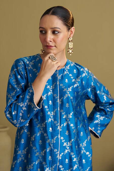 Vaaya_Blue Chanderi Silk Metallic Banarasi Katan Woven Floral Jaal Kurta And Pant Set _at_Aza_Fashions