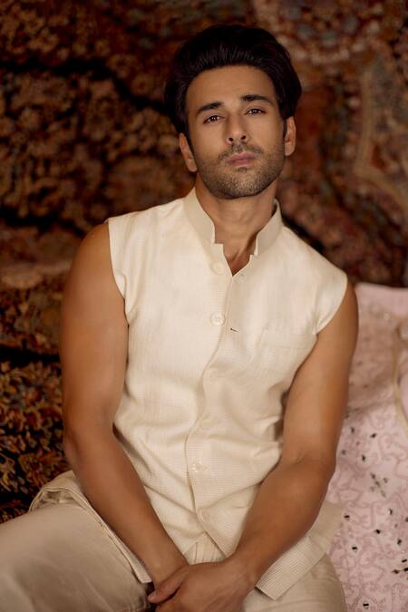 Buy_Nafs_Pink Tussar, Tissue Embroidery, Mirrors Silk Jacket And Bundi Set _Online_at_Aza_Fashions