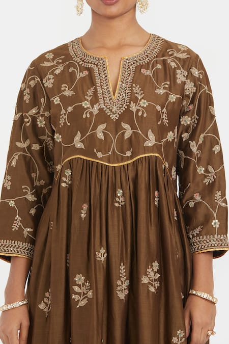 Kora_Olive Green Silk, Silk, Embroidery, Dori Kurta And Pants _at_Aza_Fashions