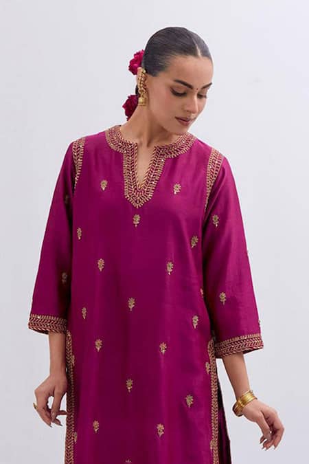 Buy_Kora_Fuchsia Chanderi Silk Embroidery, Sequins, Beads, Piping, Gota Patti Dori Kurta _Online_at_Aza_Fashions