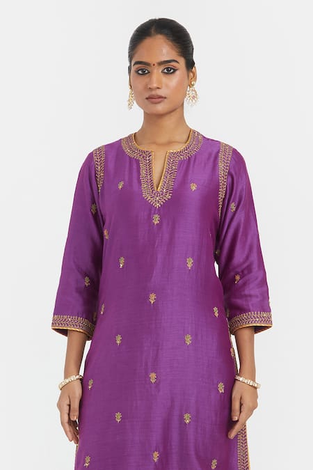 Buy_Kora_Fuchsia Chanderi Silk Embroidery, Sequins, Beads Round Neck, Split Dori Kurta _Online_at_Aza_Fashions