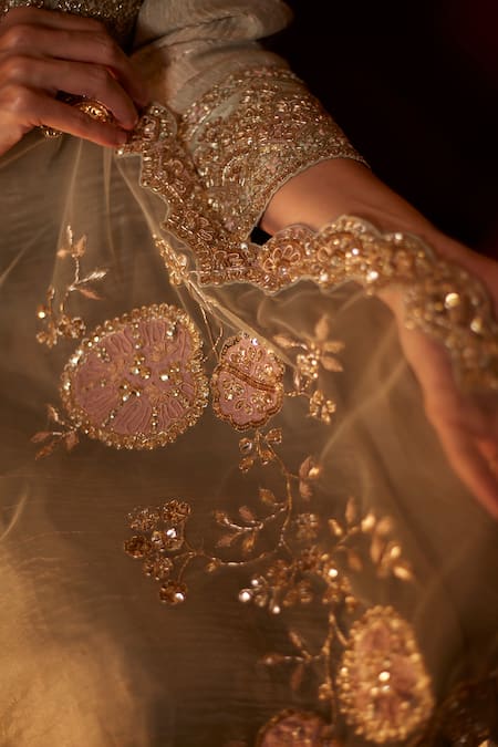 Buy_Osaa By Adarsh_Green Tissue Embroidery, Metallic Thread, Sequins, Zari V-neck Crinkle Kurta Set _Online_at_Aza_Fashions