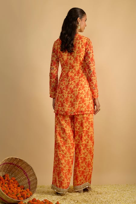 RAYASHA KHAN Tulips Floral Printed Short Kurta Set  
