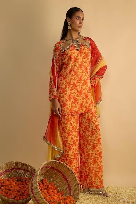 Buy_RAYASHA KHAN_Yellow Georgette, Organza Embroidery, Tulips Floral Printed Short Kurta Set  _Online_at_Aza_Fashions