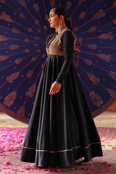 Buy_Jigar Mali_Blue Chanderi Embroidery, Metallic Thread Scoop Neck, Plunge Jacket Anarkali Set _Online_at_Aza_Fashions