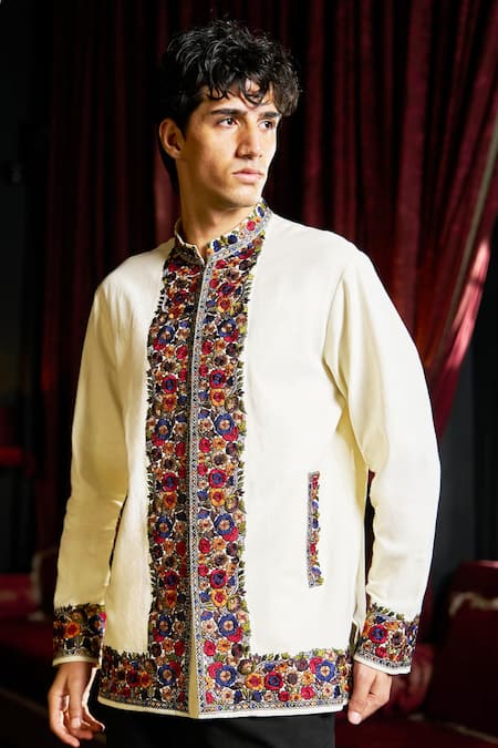 Buy_Dash And Dot_Off White Cotton Embroidery Mandarin Collar Shirt 