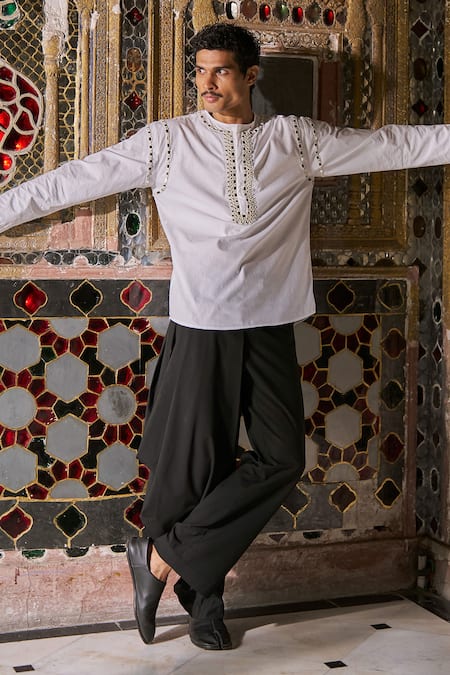 Buy_Dash And Dot_White Cotton Mirrors Work Organic Kurta _Online_at_Aza_Fashions