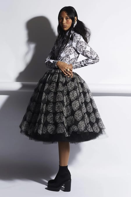 Buy Quod Gold Plated Pearls Qed Ring Online at Aza Fashions Buy_Quod_Gold Plated Pearls Qed Ring _Online_at_Aza_Fashions