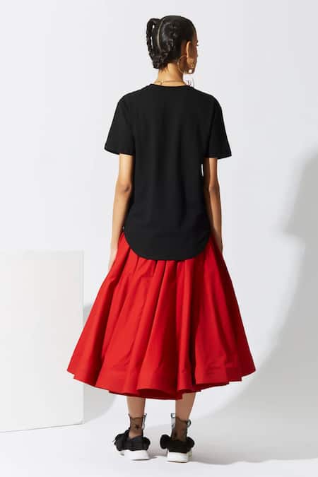 Shop Quod Red Cotton Flared Skirt at Aza Fashions Shop_Quod_Red Cotton Flared Skirt _at_Aza_Fashions