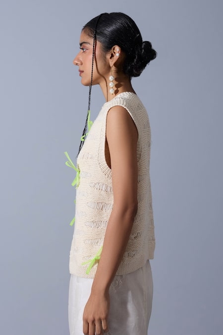 Shop_Quod_Off White Cotton Round Neck Wave Vest _Online_at_Aza_Fashions
