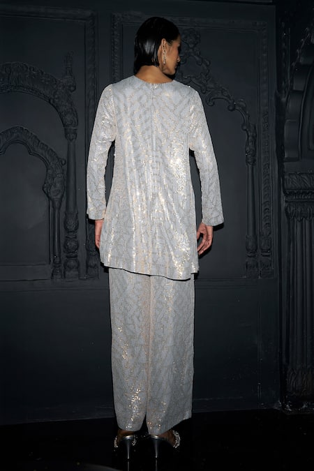 Dash And Dot Geometric Sequin Embroidered Kurta 