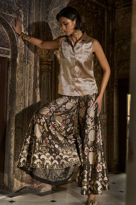 Dash And Dot Sleeveless Collared Shirt & Brocade Pant Set 