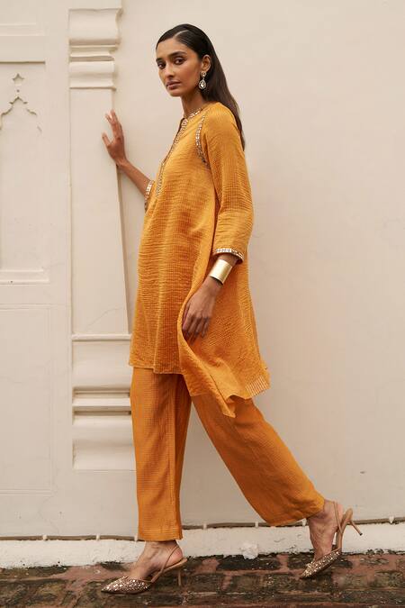 Dash And Dot Yellow Mandarin Collar, Split V-neck Textured Straight Pant Online at Aza Fashions Dash And Dot_Yellow Mandarin Collar, Split V-neck Textured Straight Pant _Online_at_Aza_Fashions