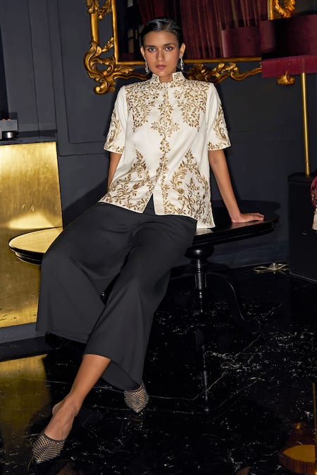 Dash And Dot Embroidered Collared Shirt 