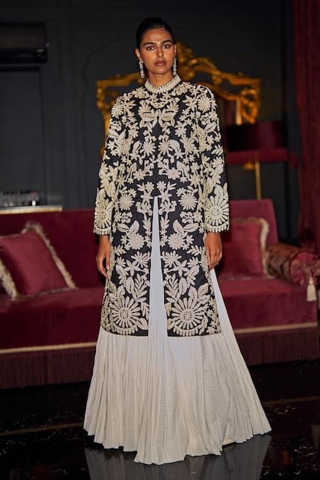 Dash And Dot Embroidered Jacket & Pleated Skirt Set 