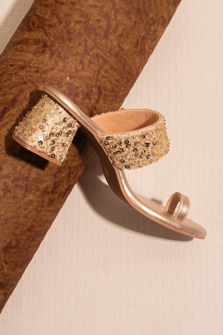 Urbansway Sonaa Embroidered Block Heels 