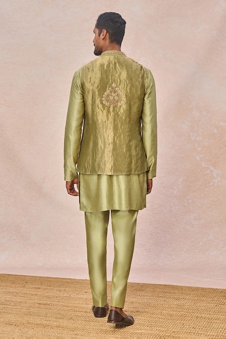 Masaba Ikrar Hua Embellished Bundi Kurta Set 