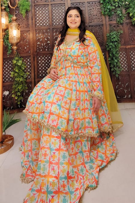 Buy_Amaltas Couture_Orange Georgette Gota Patti, Mirrors, Lace V-neck Printed Peplum Top Sharara Set _Online_at_Aza_Fashions