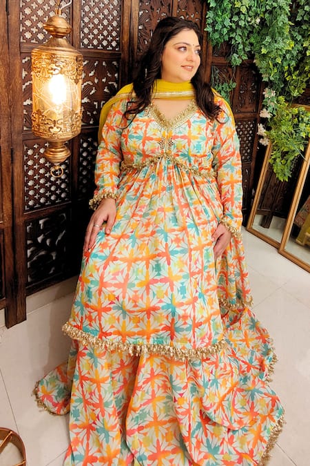 Shop_Amaltas Couture_Orange Georgette Gota Patti, Mirrors, Lace V-neck Printed Peplum Top Sharara Set _Online_at_Aza_Fashions