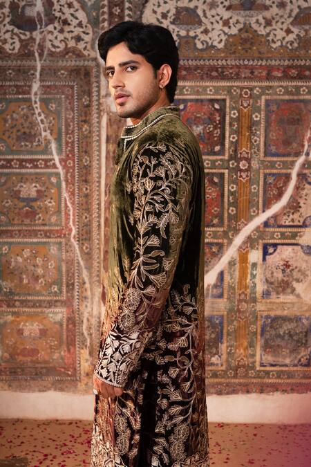 Angad Creations_Green Velvet, Silk Embroidery, Metallic Thread Shafaq Work Kurta Set _at_Aza_Fashions