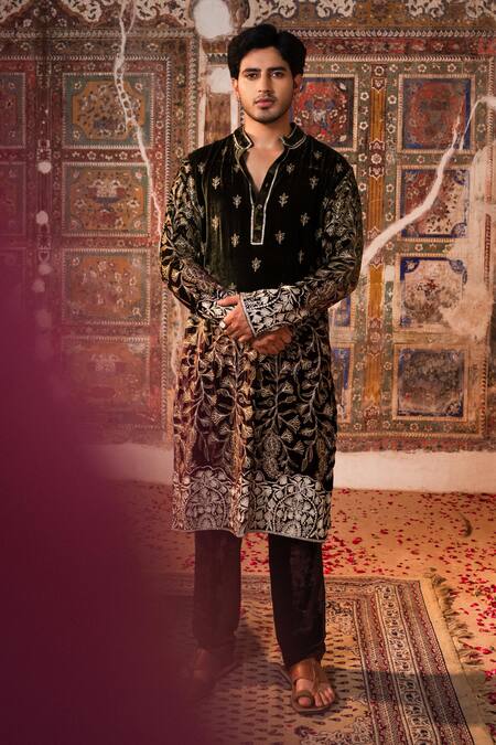 Angad Creations Shafaq Velvet Thread Work Kurta Set 