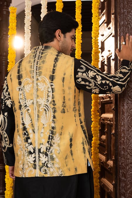 Angad Creations Arafat Ombre Tilla Work Nehru Jacket & Kurta Set 