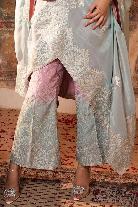 Buy_Angad Creations_Pink Crepe Embroidery, Metallic Thread Sweetheart Neck, Noor O Nigaar Cape Set 
