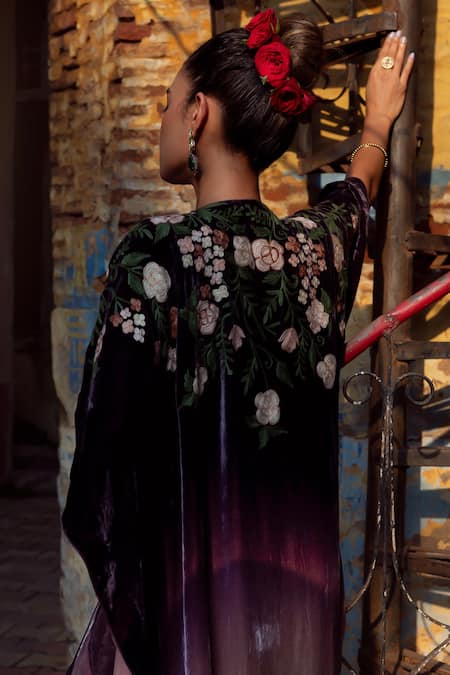 Angad Creations Shahana Velvet Thread Embroidered Kaftan Set 