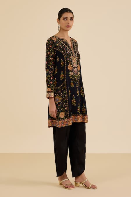 Ritu Kumar_Black Viscose Embroidery Split V-neck Floral And Aari Kurta _Online_at_Aza_Fashions