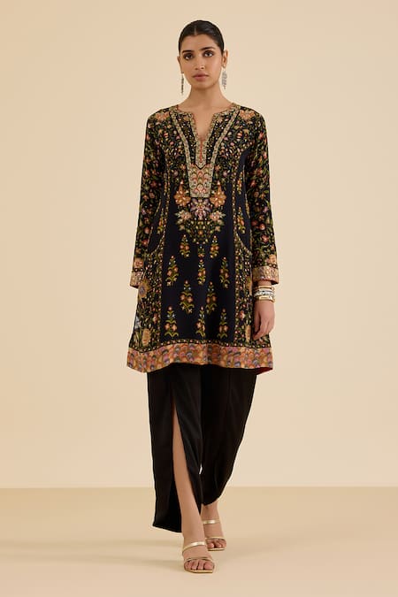 Ritu Kumar Floral & Aari Embroidered Kurta 