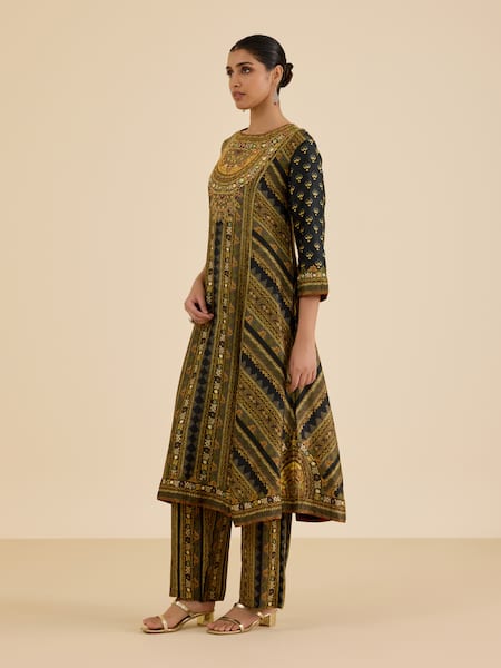 Buy Ritu Kumar Black Silk, Rayon, Crepe, Viscose, Chinon Embroidery, Geometric And Kurta Set Online at Aza Fashions Buy_Ritu Kumar_Black Silk, Rayon, Crepe, Viscose, Chinon Embroidery, Geometric And Kurta Set _Online_at_Aza_Fashions