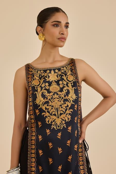 Ritu Kumar Black Silk, Polyester Embroidery Boat Floral Pattern Straight Kurta Gharara Set at Aza Fashions Ritu Kumar_Black Silk, Polyester Embroidery Boat Floral Pattern Straight Kurta Gharara Set _at_Aza_Fashions