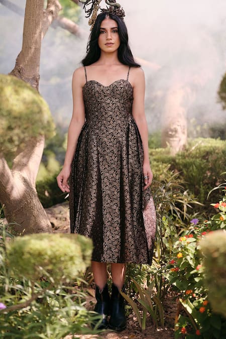 Buy Safaa Black Silk Embroidery Sweetheart Neck La Oree Floral Woven Dress Online at Aza Fashions Buy_Safaa_Black Silk Embroidery Sweetheart Neck La Oree Floral Woven Dress _Online_at_Aza_Fashions