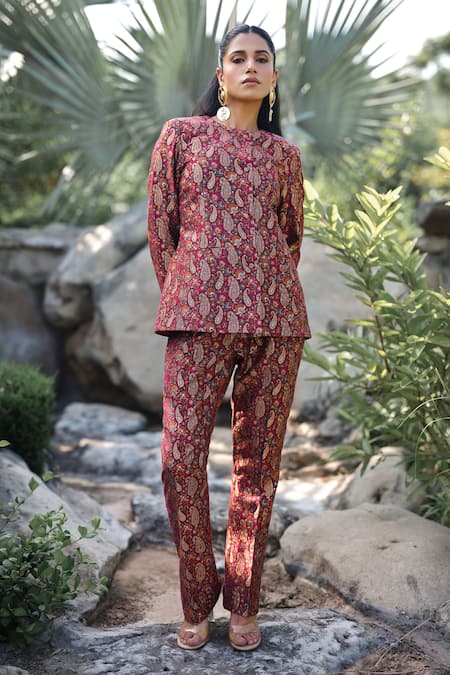 Safaa La Fleur Eclore Paisley Woven Jacket & Pant Set 